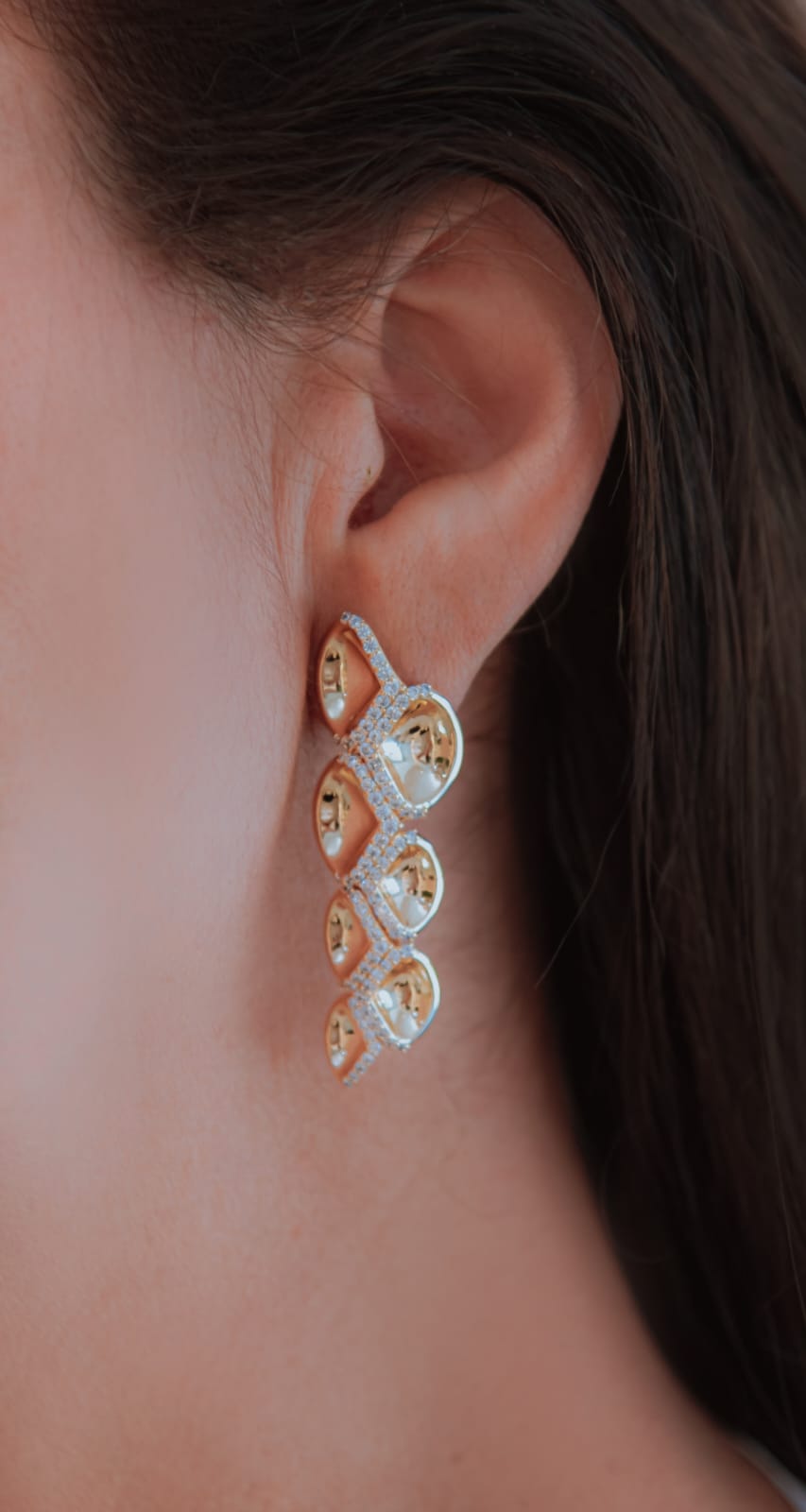 Brinco Longo Oval 2 Coluna Trabalhado Inter